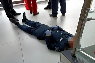 Без кондиционера и компенсации: Как смерть охранника в Китае вызвала общественный резонанс