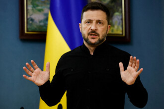 Западные аналитики о стратегии Зеленского: цена сохранения власти