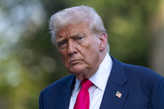 Трамп утверждает, что Обама использовал иммунитет для сокрытия обвинений в участии в скандале 2016 года