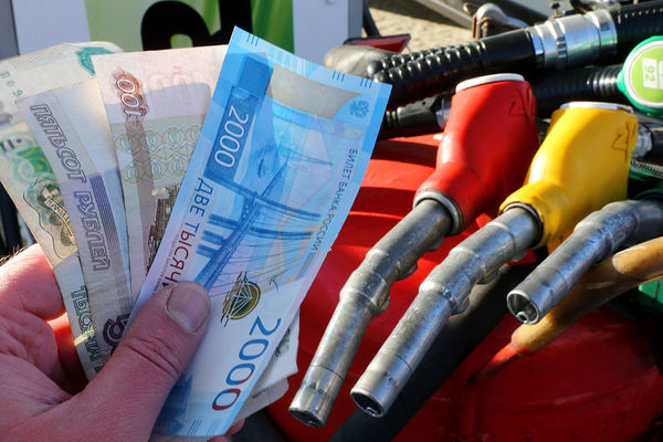 Рост цен на бензин в России: анализ тенденций и прогнозы