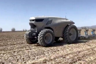 Автономный трактор Honghu T70: Революция в агротехнике
