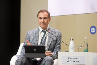Сбер о стратегии ЦБ: Почему Банк России не спешит снижать ключевую ставку