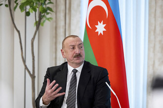 Алиев выразил озабоченность в связи с ударами по нефтебазе SOCAR