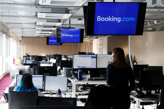 Европейские отели объединяются против Booking.com: угроза штрафов и новые требования