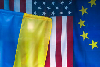 США планируют медиаторство в переговорах между Россией и Украиной, рассматривая возможность встречи глав государств