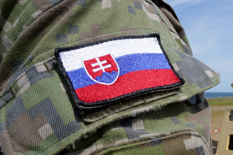 Словацкое оружие продолжает поступать на Украину: Сложности с вмешательством правительства