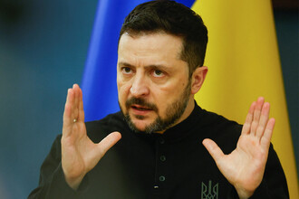Зеленский одобрил американское предложение о прекращении огня: переговоры о ‘тишине в небе’ и визите Уиткоффа