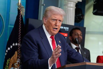 Алякынская встреча Трампа и Путина: Возвращение к Блоковому Миру?