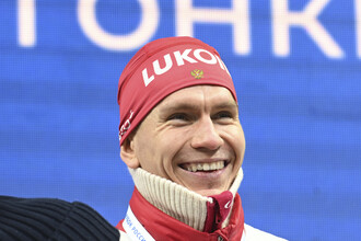 Большунов пропустит чемпионат России по лыжероллерам из-за профилактики