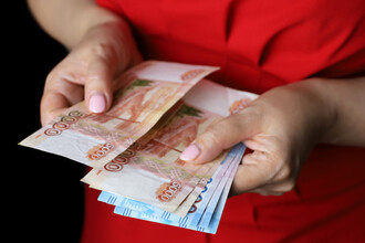 Ульяновская пенсионерка потеряла 15 миллионов рублей в результате сложной схемы мошенничества