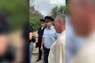 В Саратове полицейский угрожал расстрелом жителей, защищавших парк от строительства школы