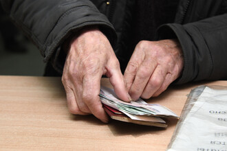 Гарантированная пенсия для неработающих: что вам нужно знать в 2025 году