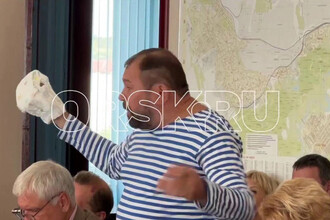 Срочный перфоманс в Орском городском совете: шутки, сарказм и претензии к власти