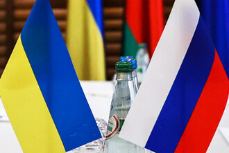 Переговоры о мире: Москва готова к уступкам, заявил представитель Госдумы