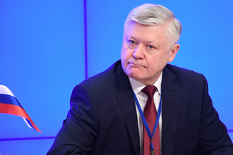 Западные интересы на передовой: Как информационные кампании влияют на переговоры России и США