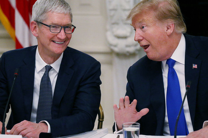 Трамп анонсирует новую инвестицию Apple на $100 млрд для укрепления производственной базы в США