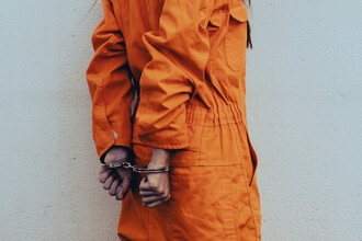 Обман, который едва не стоил жизней: Женщина выдавала себя за медсестру и рисковала пациентами