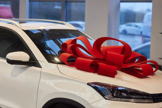 Спад в продажах авто: Почему россияне меньше покупают новые машины