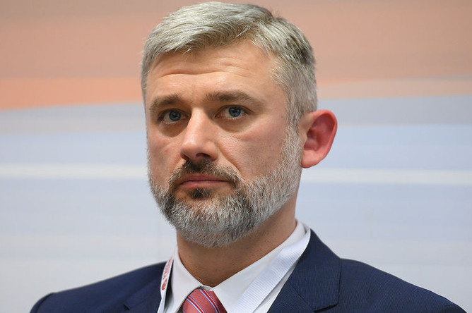Новгородская область выбирает сенатора: Александр Дронов выдвинул Евгения Дитриха