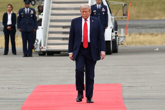 Рост популярности мемкоина TRUMP после встречи Путина и Трампа в Анкоридже