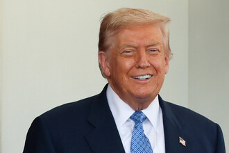 Трамп запрашивает пожертвования для ‘возвращения в рай’