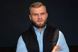 Независимый депутат Дмитрук покидает Украину из-за угроз семье и опасений за свою безопасность