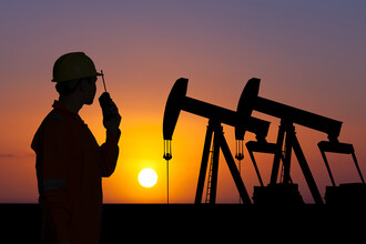 Укрнафта переориентируется на индийский нефтяной рынок: новые тендеры и ограничения на поставки