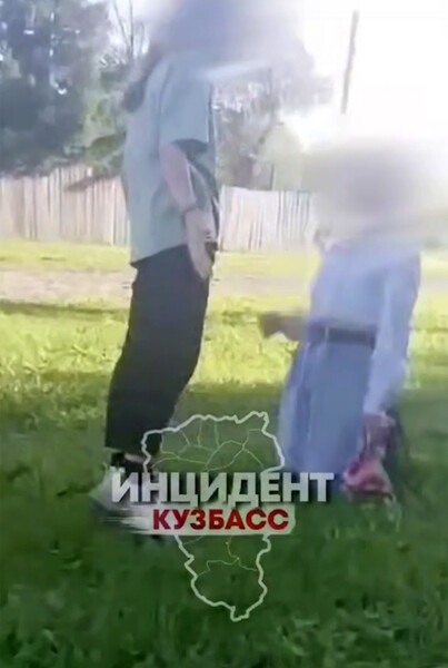 В Кузбассе расследуют жестокое избиение школьниц