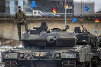 Чехия и Германия объединят усилия для поставки Leopard 2A8