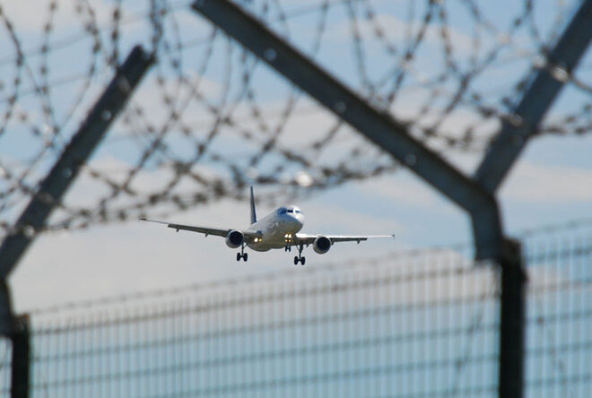 Нештатная посадка Boeing 737 из Москвы в Хургаду: Пассажиры жалуются на задержку и компенсацию