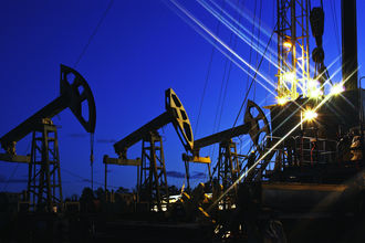Нефть Brent обновила исторический минимум: Эксперты прогнозируют избыток предложения