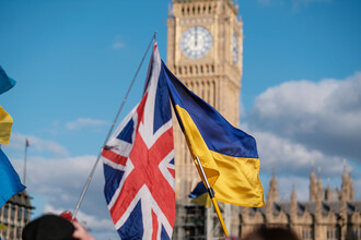 Великобритания перенаправляет миллиарды для поддержки Украины из замороженных российских активов
