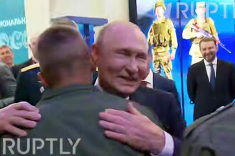 Путин оценил любовь курсанта к военной форме