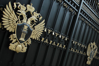 Рост числа административных дел против организаций, признанных нежелательными в РФ